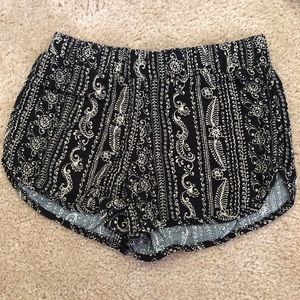 LA HEARTS shorts